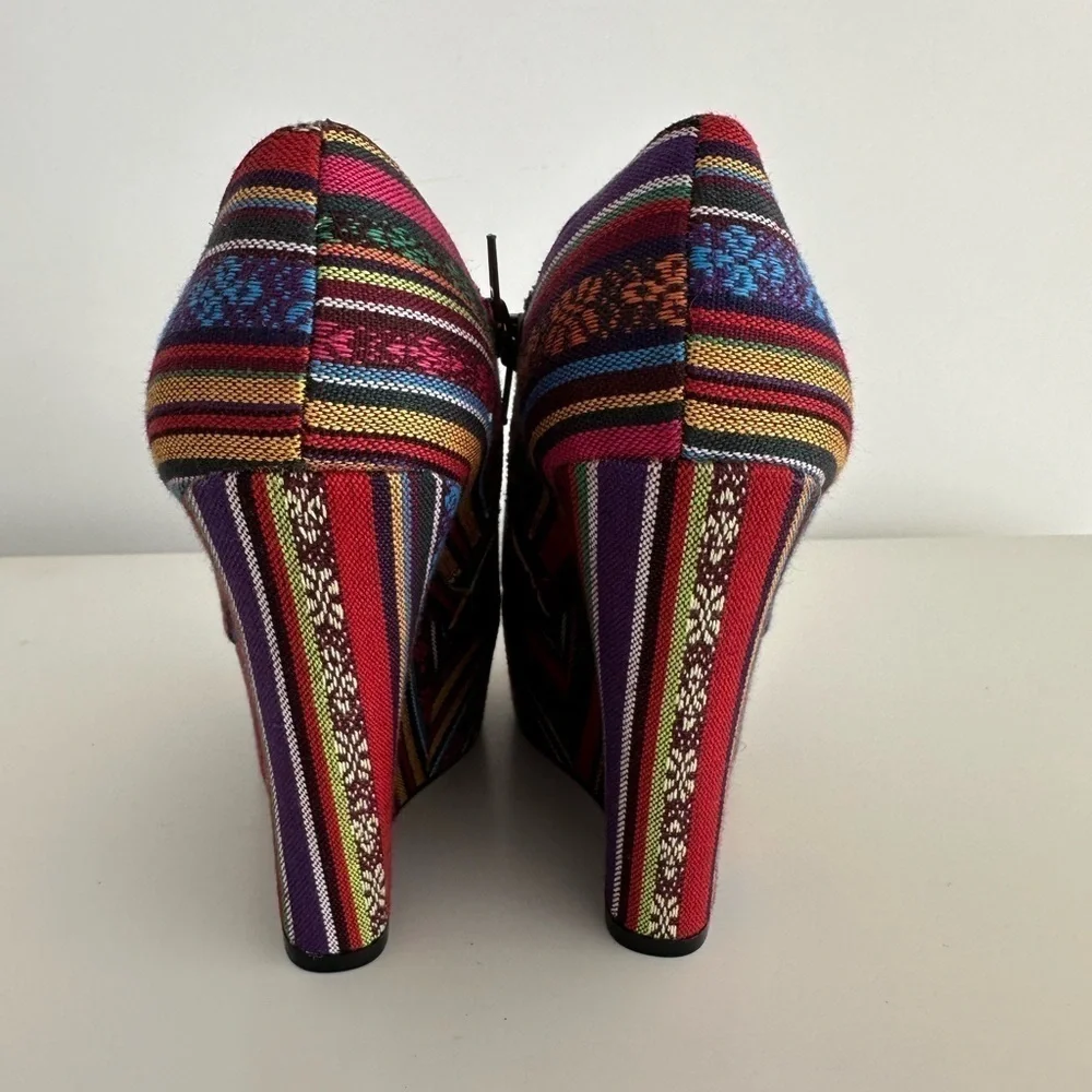 Steve Madden Winona Wedges, size 5.5 New never worn size 6